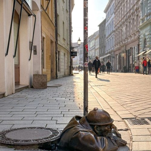 15936e371eb8176857b5dcf888bb1a7d