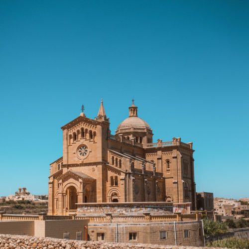 9f8d0eee69eba3a1359955f882d723c5